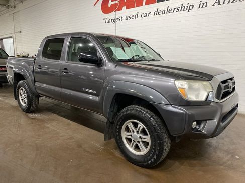 Used 2012 Toyota Tacoma PreRunner image 2