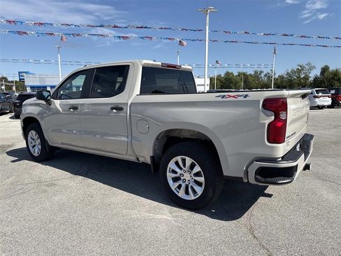 New 2026 Chevrolet Silverado 1500 Custom image 3