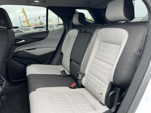 Used 2024 Chevrolet Equinox LT image 23