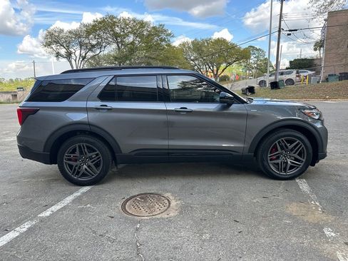New 2026 Ford Explorer ST-Line w/ ST-Line Street Pack image 37