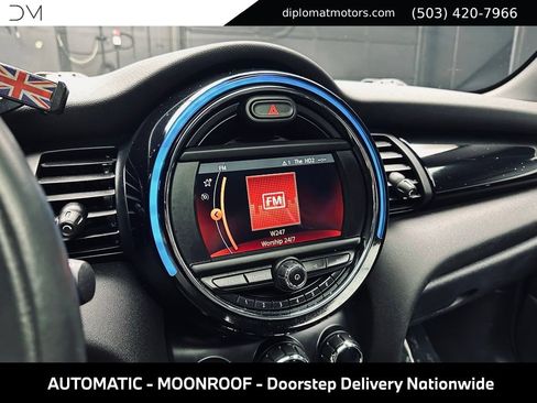 Used 2019 MINI Cooper 4-Door Hardtop w/ Signature Upholstery Package FWD image 35