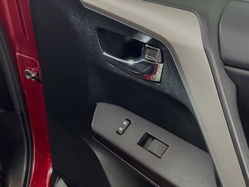 Used 2018 Toyota RAV4 XLE image 32