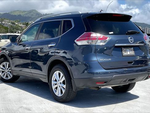 Used 2016 Nissan Rogue SV FWD image 4