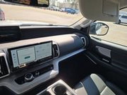 Used 2025 Ford Expedition Max Active image 10