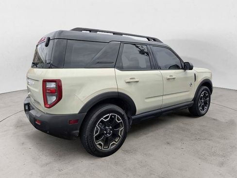 Certified 2025 Ford Bronco Sport Outer Banks AWD/4WD image 8