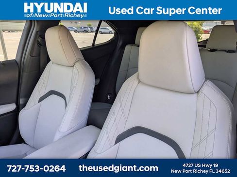 Used 2023 Lexus UX 250h FWD w/ Accessory Package (Z2) image 7
