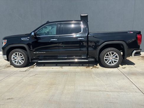 Used 2019 GMC Sierra 1500 SLT w/ SLT Premium Plus Package AWD/4WD image 4