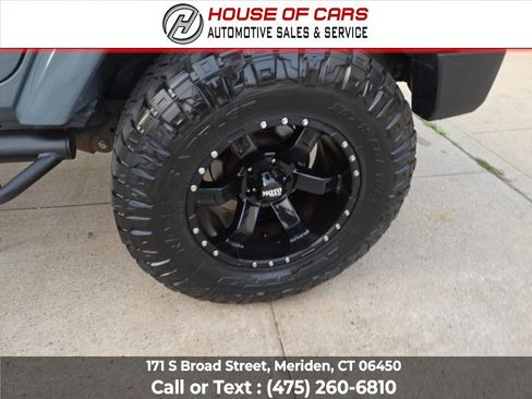 Used 2014 Jeep Wrangler Unlimited Sahara w/ Max Tow Package AWD/4WD image 20