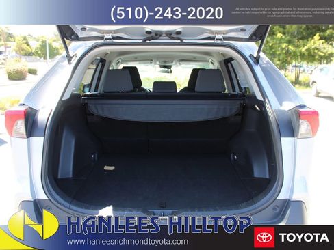 Used 2025 Toyota RAV4 XLE FWD image 10