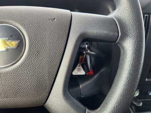 Used 2025 Chevrolet Express 3500 w/ Power Convenience Package image 29