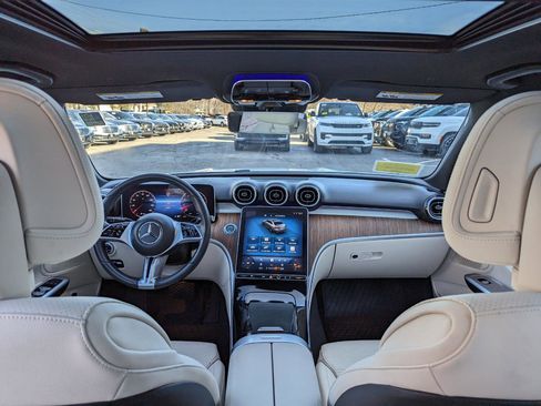 Used 2024 Mercedes-Benz C 300 4MATIC Sedan image 41