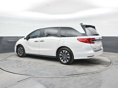 Used 2023 Honda Odyssey EX-L image 2