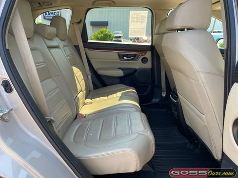 Used 2018 Honda CR-V Touring image 8