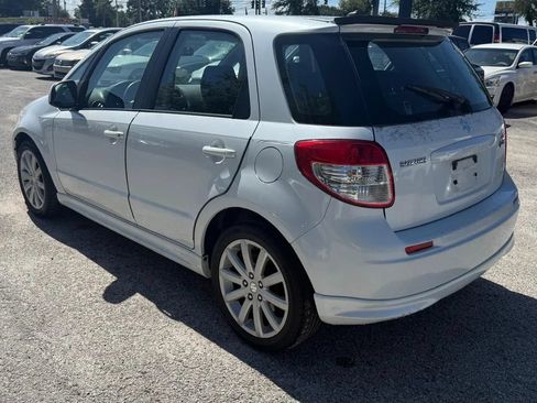 Used 2011 Suzuki SX4 Sportback FWD image 8