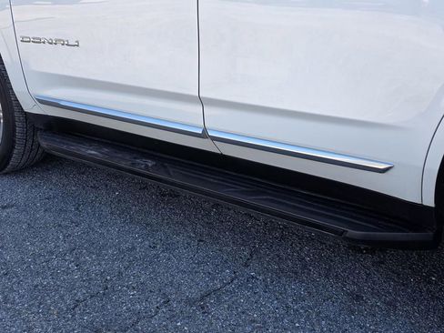 Used 2024 GMC Yukon Denali image 43