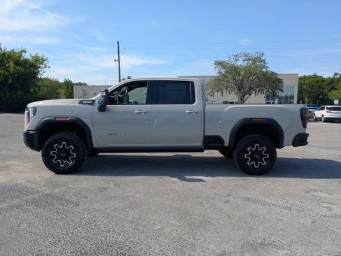 New 2026 GMC Sierra 2500 AT4X AWD/4WD image 4
