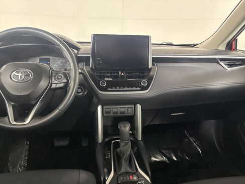 Used 2023 Toyota Corolla Cross LE image 21