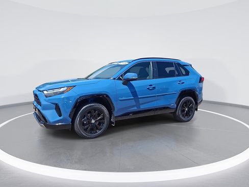 Certified 2024 Toyota RAV4 SE w/ Convenience Package AWD/4WD image 5