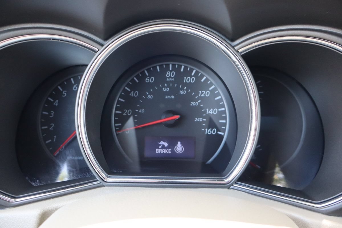 Used 2012 Nissan Murano SV AWD/4WD image 33