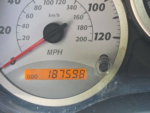Used 2005 Toyota RAV4 4WD image 16