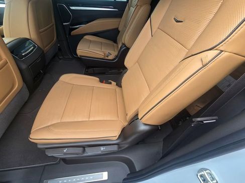 New 2026 Cadillac Escalade ESV Luxury image 13