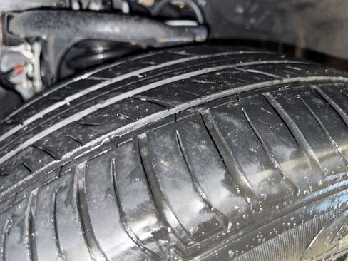 Used 2018 Lexus LX 570 4WD w/ Luxury Package image 14