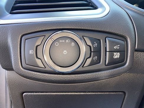 Certified 2022 Ford Edge SEL w/ Convenience Package image 19