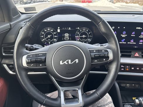 Used 2024 Kia Sportage SX image 17