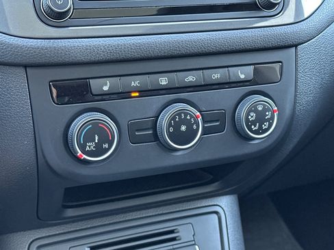 Used 2017 Volkswagen Tiguan Wolfsburg Edition FWD image 20