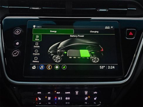 Used 2023 Chevrolet Bolt LT w/ Infotainment Package image 33