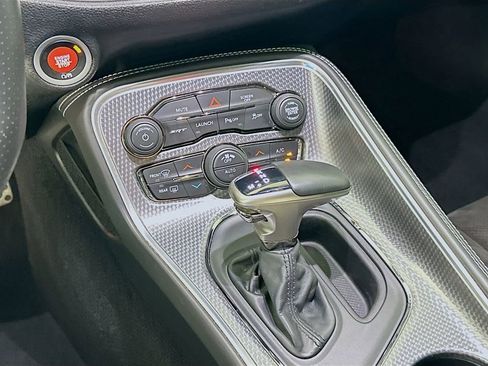 Used 2019 Dodge Challenger SRT Hellcat image 16