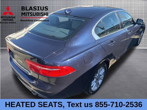 Used 2017 Jaguar XE Premium RWD image 4