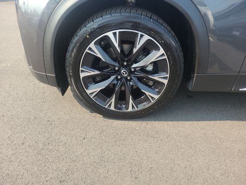 Used 2024 MAZDA CX-90 Plug-In Hybrid w/ Premium Pkg AWD/4WD image 9