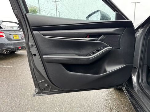 Used 2023 MAZDA MAZDA3 s FWD image 16