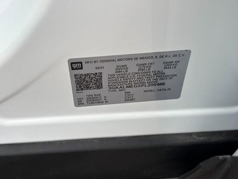 Used 2023 GMC Terrain SLE image 23