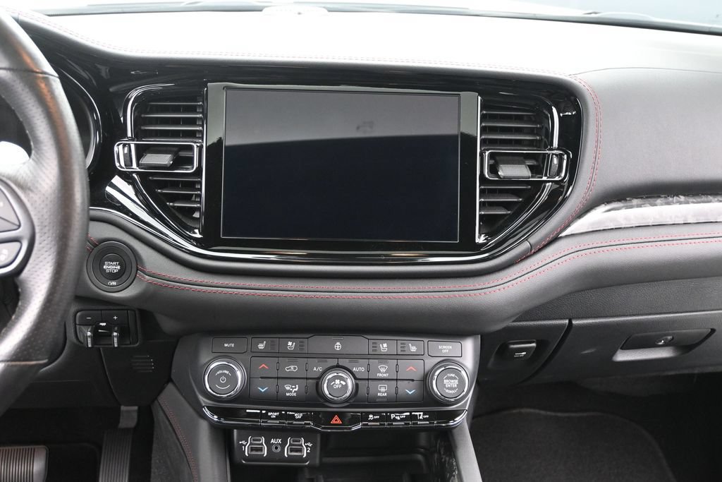 Used 2025 Dodge Durango R/T AWD/4WD image 32