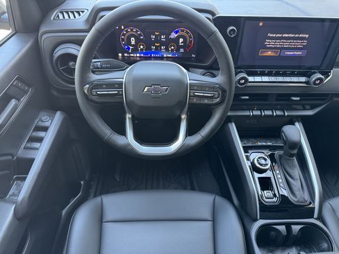New 2026 Chevrolet Colorado Trail Boss w/ Midnight Edition AWD/4WD image 18