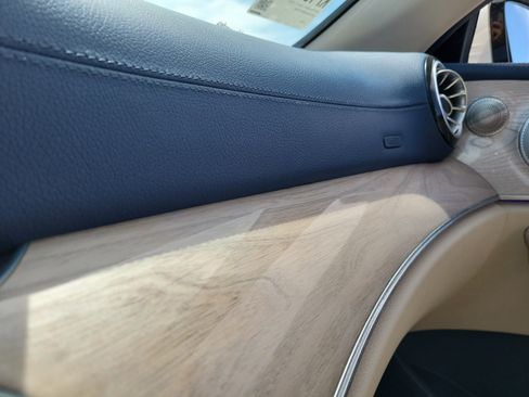 Used 2019 Mercedes-Benz E 450 4MATIC Cabriolet image 30