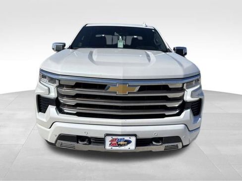 Used 2022 Chevrolet Silverado 1500 High Country w/ High Country Premium Package image 8