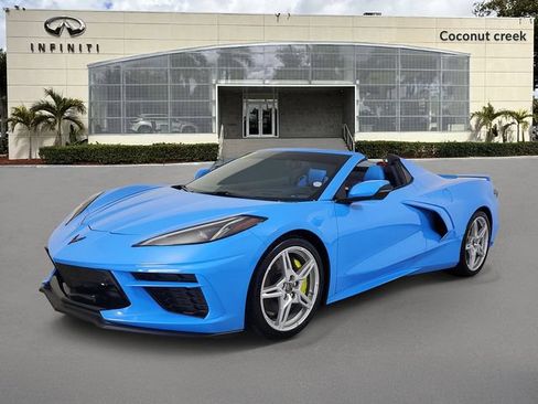 Used 2023 Chevrolet Corvette Stingray Premium Conv w/ Z51 Performance Package RWD image 2
