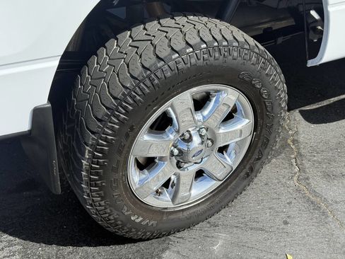 Used 2014 Ford F150 XLT w/ Equipment Group 302A Luxury AWD/4WD image 9