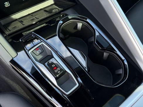 Certified 2025 Audi Q5 Premium Plus w/ Premium Plus image 18