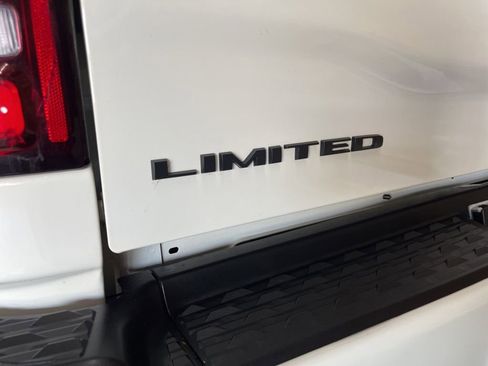 Used 2024 RAM 2500 Limited AWD/4WD image 23