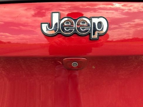 Used 2016 Jeep Cherokee Limited AWD/4WD image 19