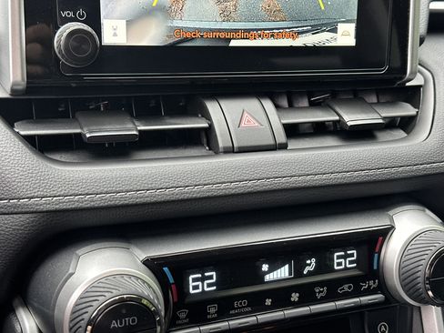 Used 2025 Toyota RAV4 XLE w/ Convenience Package FWD image 30