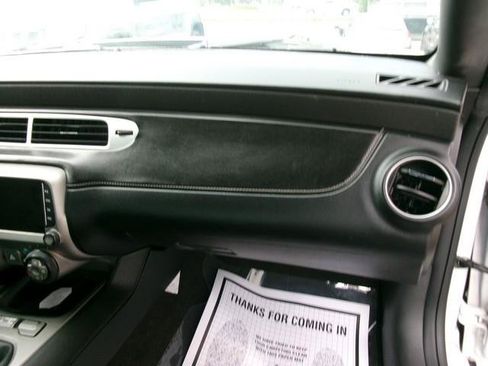Used 2015 Chevrolet Camaro SS RWD image 21