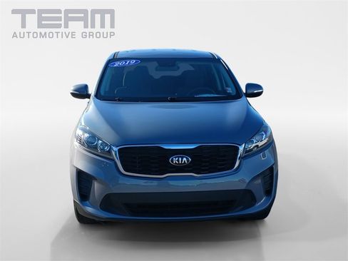 Used 2019 Kia Sorento L image 2