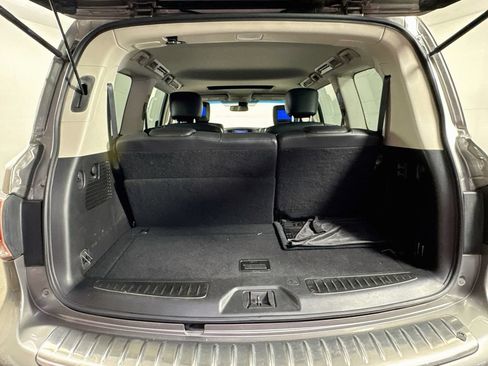 Used 2014 INFINITI QX80 4WD w/ Deluxe Touring Package image 35