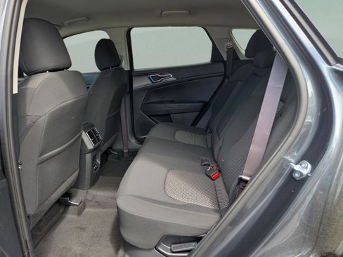New 2026 Kia Sportage LX FWD image 9