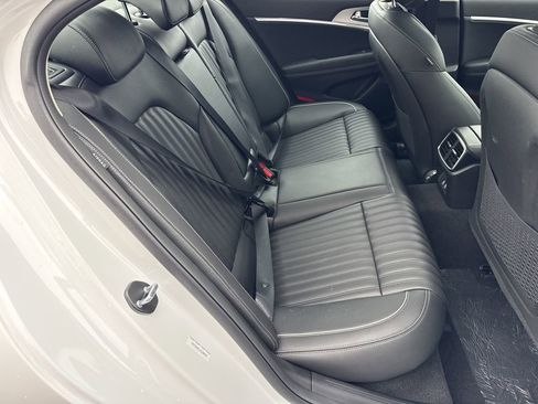 Used 2026 Genesis G70 2.5T Prestige image 15